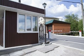 Закрытая территория в новостройку ЖК Енисейская Усадьба